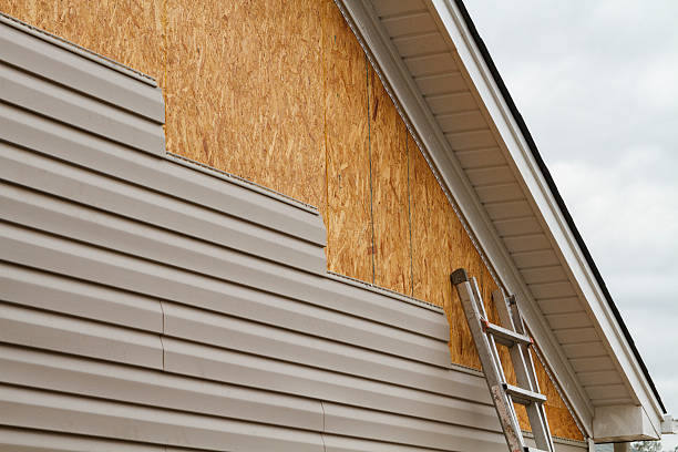 24/7 Emergency Storm Damage Siding Repair experts in Lake Grove, NY